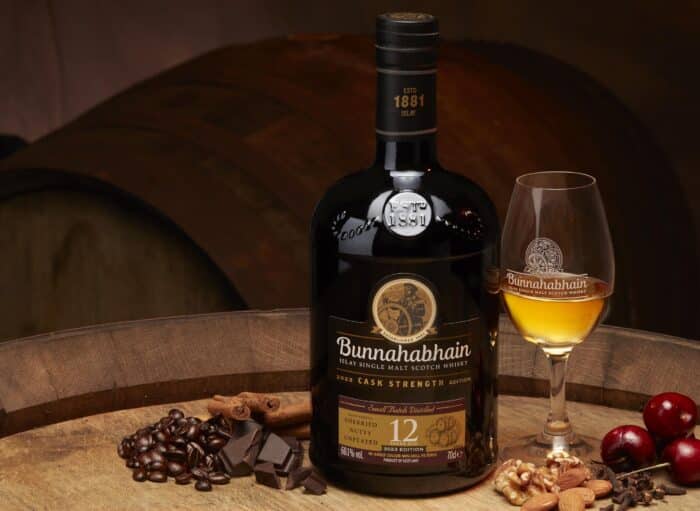 NV-Bunnahabhain 12Y Limited Edition Cask Strenght 60.1%